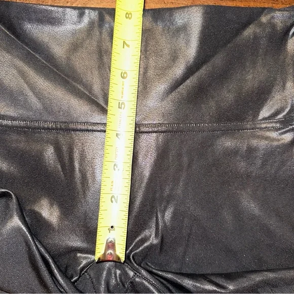Spanx‎ Faux Black Leather Leggings Size Small - Picture 6 of 10